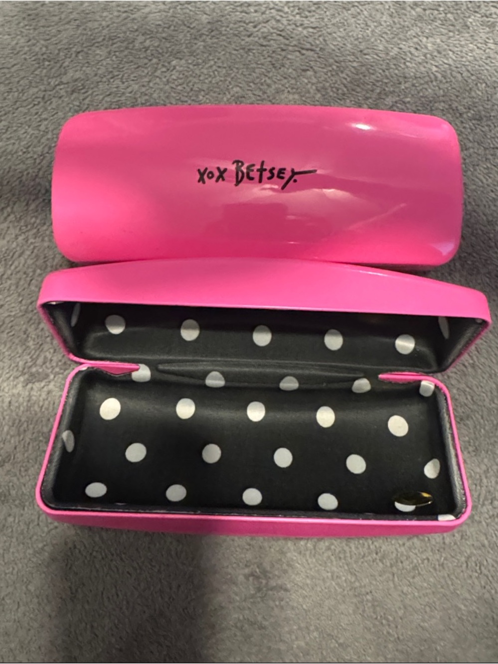 Betsey Johnson Pink Hard Shell Eyeglass Case with Polka Dot Lining